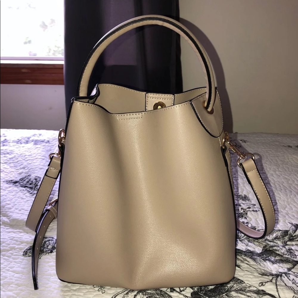 SALE🎊 Vegan Leather Bag NWOT SALE🎊